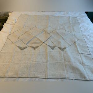 Vintage Cream Tablecloth and Napkin Set